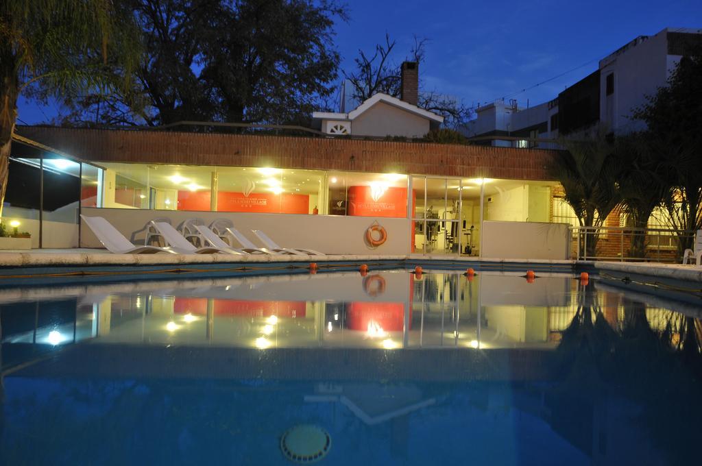 Atyla Soho Village Villa Carlos Paz Exteriör bild